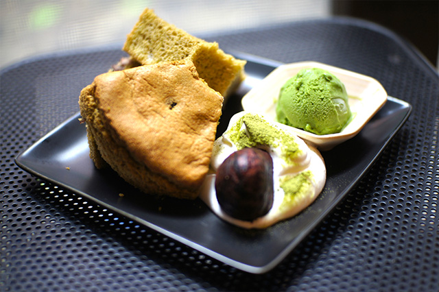 米粉抹茶シフォンケーキ